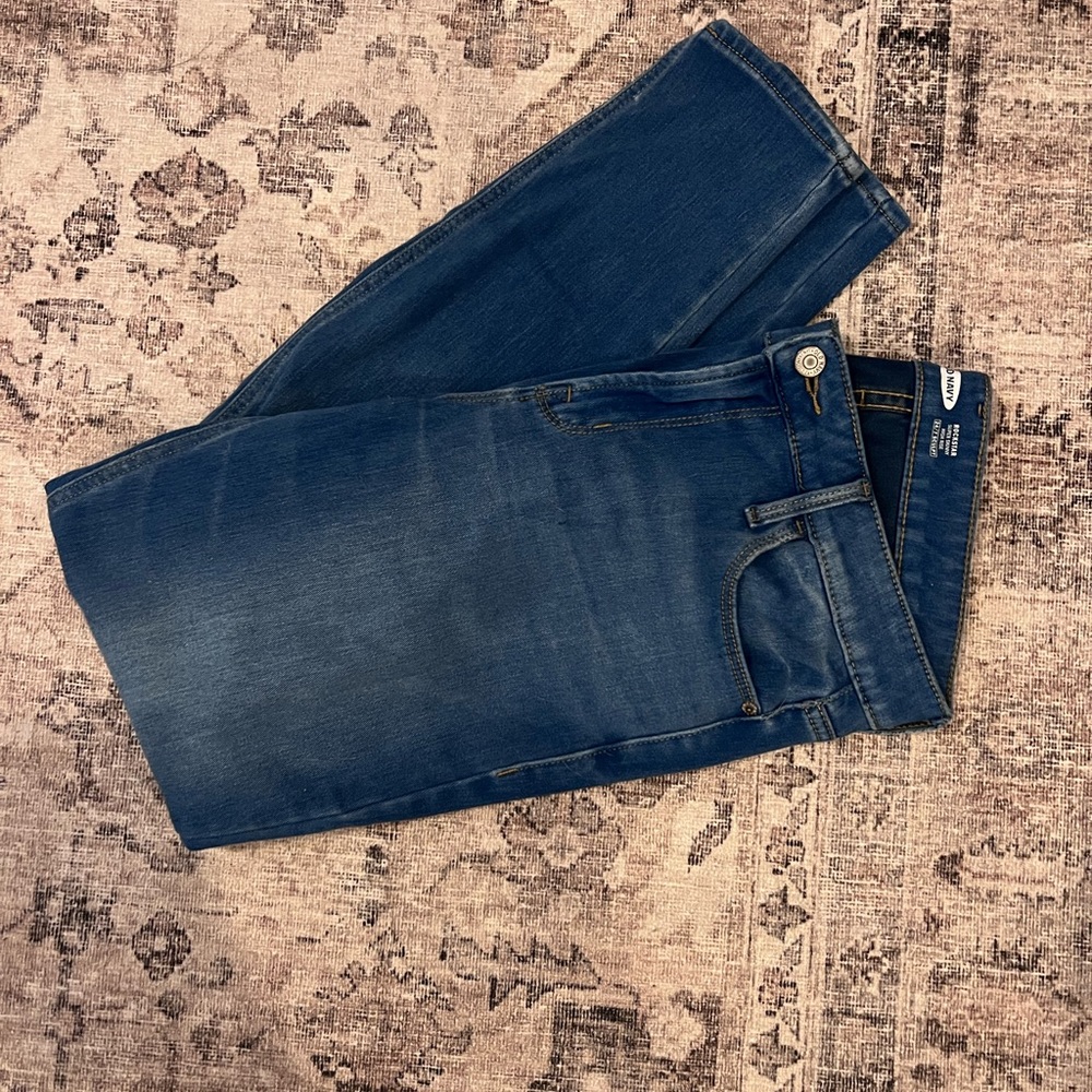 Old Navy Rockstar skinny Jeans size 8